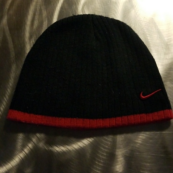 black and red beanie hat